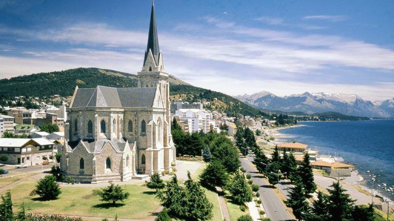 Bariloche: La costa de Nahuel Huapi contaría con un moderno tranvía