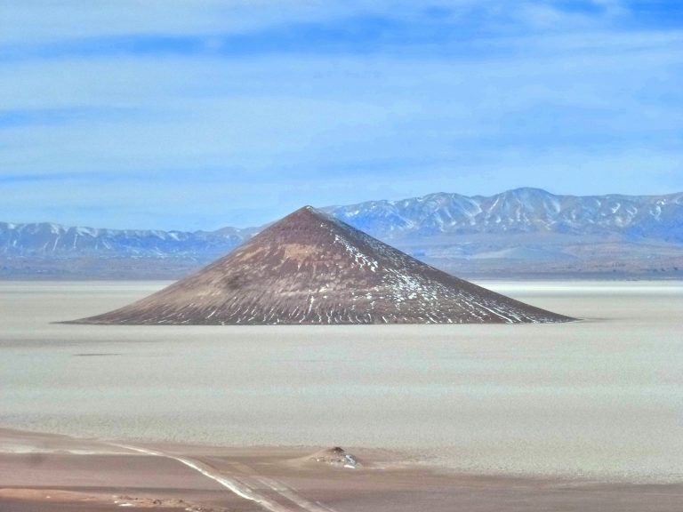 Tolar Grande: Calidez y Paisajes en el Norte Argentino