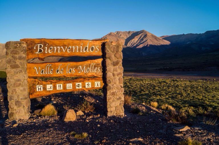 Valle de Los Molles: De la Nieve a las Termas