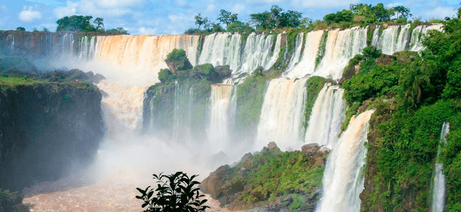 Escapada a las Cataratas del Iguazú en grupo por Eclipse Viajes y Turismo