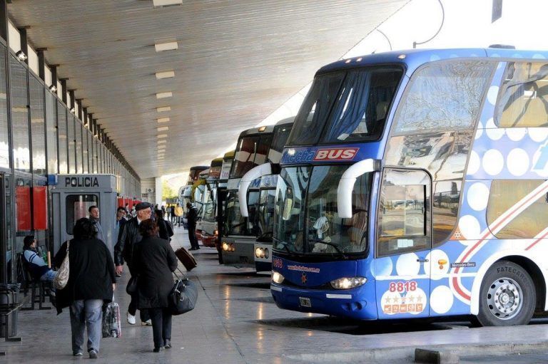 El low cost llega a los micros: venderán pasajes a Córdoba a $43 y a Mar del Plata a $25
