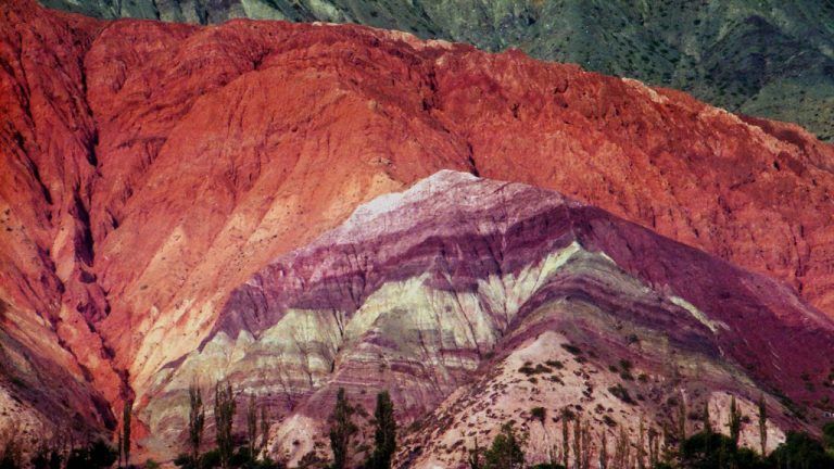 Declaran al Cerro de los Siete Colores, Monumento Histórico Natural