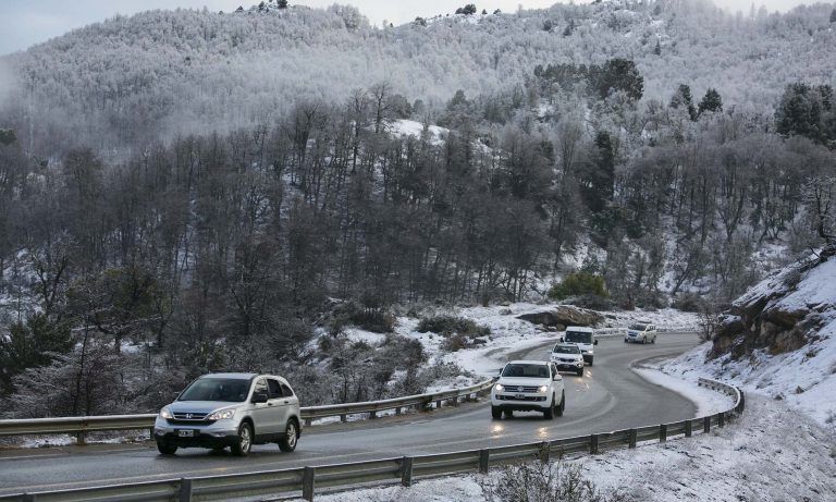 Se habilitó el tránsito las 24 hs por la Ruta de los Siete Lagos